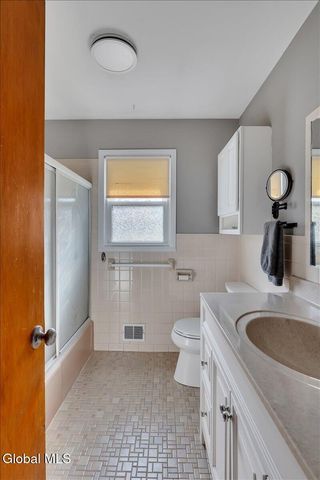 109 Van Buren Road, Glenville, NY 12302