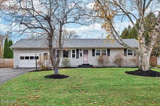 109 Van Buren Road, Glenville, NY 12302