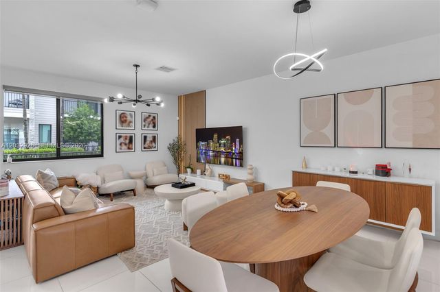 4963 NW 83rd Path 4963, Doral, FL 33166