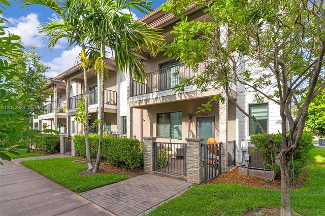 4963 NW 83rd Path 4963, Doral, FL 33166