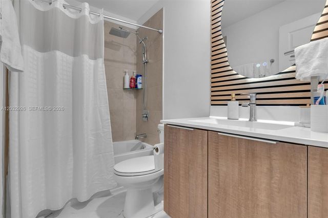 4963 NW 83rd Path 4963, Doral, FL 33166