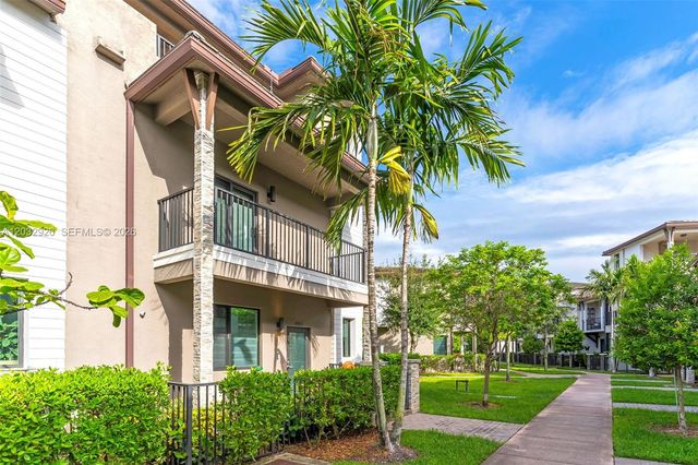 4963 NW 83rd Path 4963, Doral, FL 33166