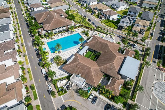 4963 NW 83rd Path 4963, Doral, FL 33166