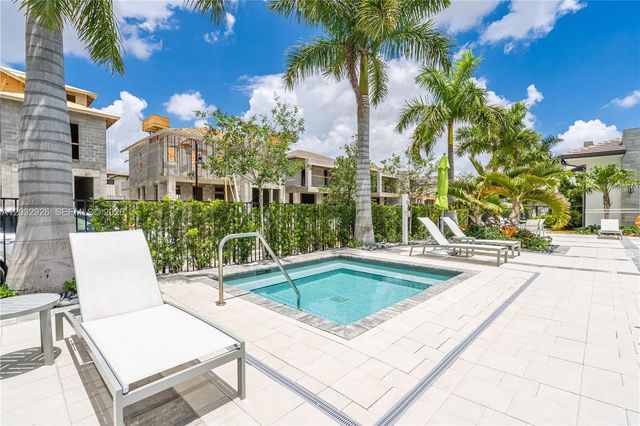4963 NW 83rd Path 4963, Doral, FL 33166
