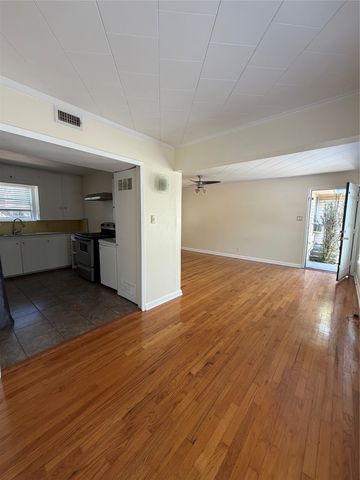 3733 Washburn Avenue, Fort Worth, TX 76107