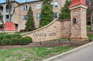 5800 Coach Gate Wynde APT 321, Louisville, KY 40207
