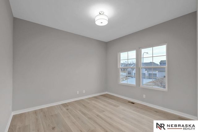 12356 Elk Ridge Circle, Papillion, NE 68046