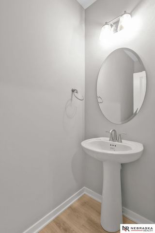 12356 Elk Ridge Circle, Papillion, NE 68046