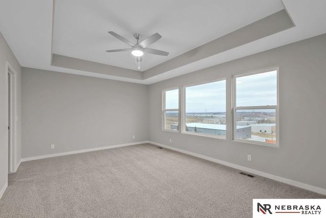 12356 Elk Ridge Circle, Papillion, NE 68046