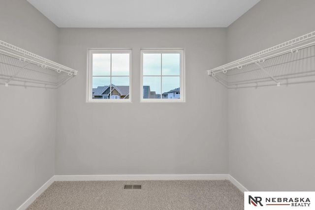 12356 Elk Ridge Circle, Papillion, NE 68046