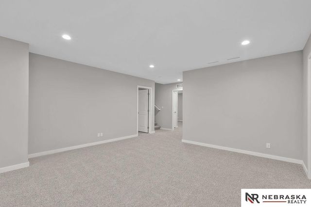 12356 Elk Ridge Circle, Papillion, NE 68046