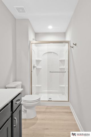 12356 Elk Ridge Circle, Papillion, NE 68046