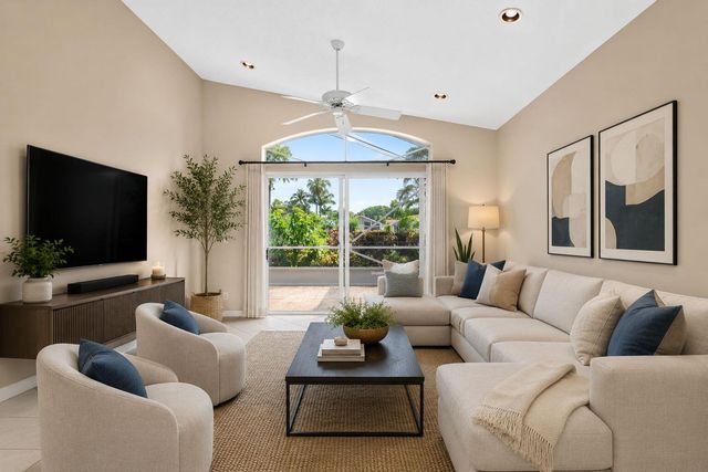 7695 Cherry Blossom Way, Boynton Beach, FL 33437