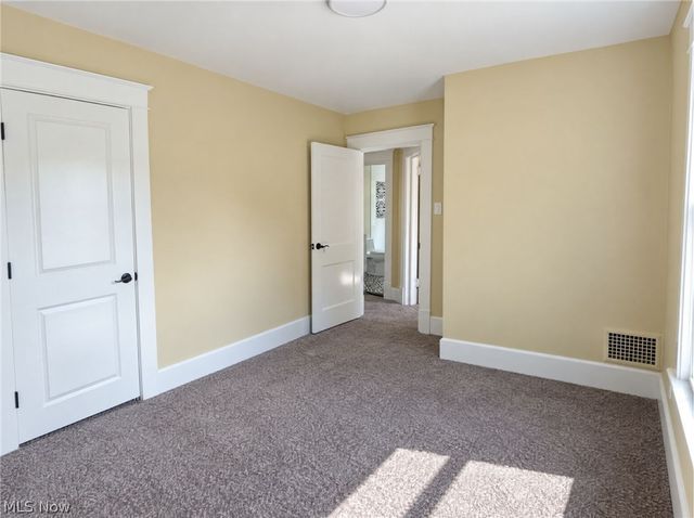 444 Emery Avenue, Youngstown, OH 44507