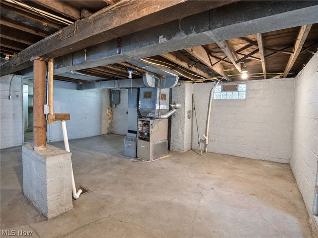 444 Emery Avenue, Youngstown, OH 44507