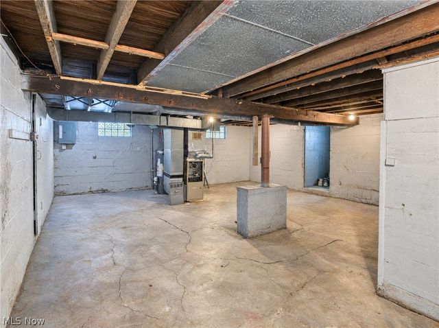 444 Emery Avenue, Youngstown, OH 44507