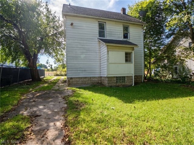 444 Emery Avenue, Youngstown, OH 44507