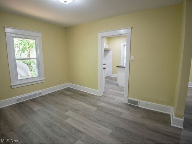 444 Emery Avenue, Youngstown, OH 44507