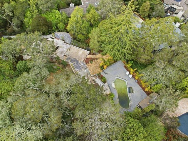 3035 Canyon Road, Burlingame, CA 94010