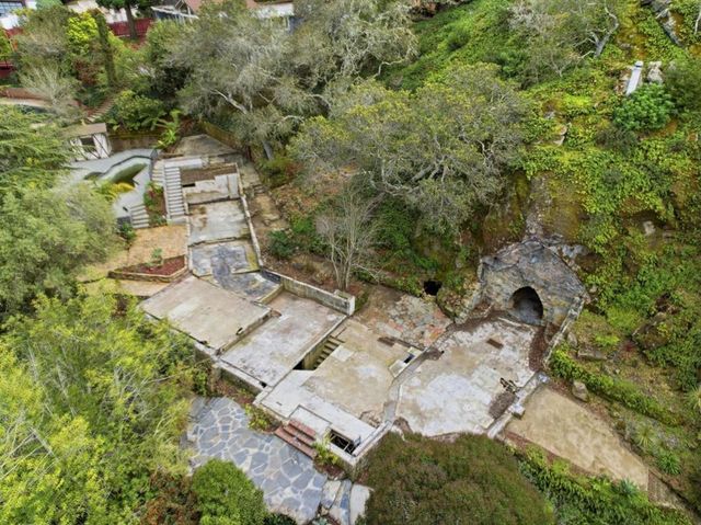 3035 Canyon Road, Burlingame, CA 94010