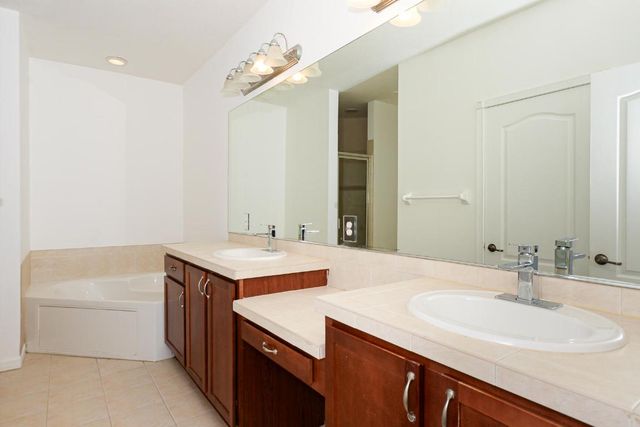 2626 Creekside Drive, Fort Pierce, FL 34981