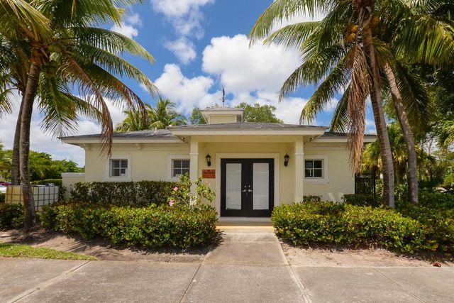 2626 Creekside Drive, Fort Pierce, FL 34981