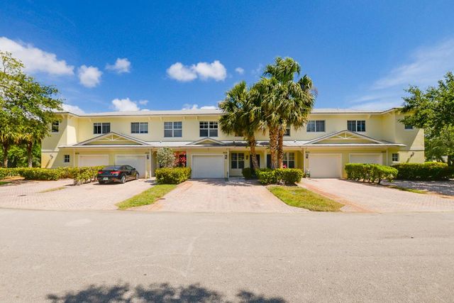 2626 Creekside Drive, Fort Pierce, FL 34981