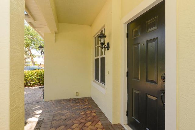 2626 Creekside Drive, Fort Pierce, FL 34981