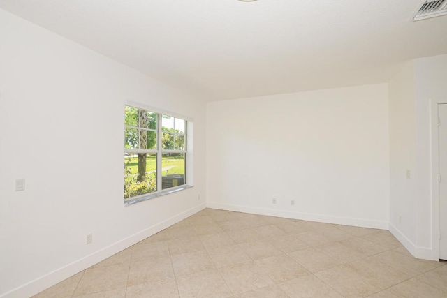 2626 Creekside Drive, Fort Pierce, FL 34981