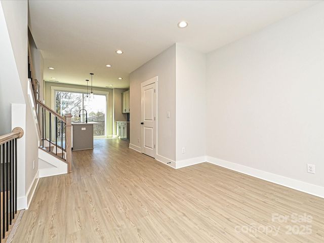 908 Callahan Street EQX1664, Charlotte, NC 28206