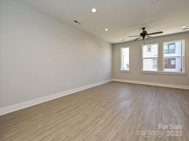 908 Callahan Street EQX1664, Charlotte, NC 28206