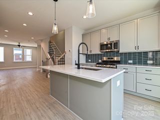 908 Callahan Street EQX1664, Charlotte, NC 28206