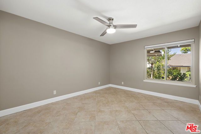 1685 E Avenida De Las Flores, Thousand Oaks, CA 91362