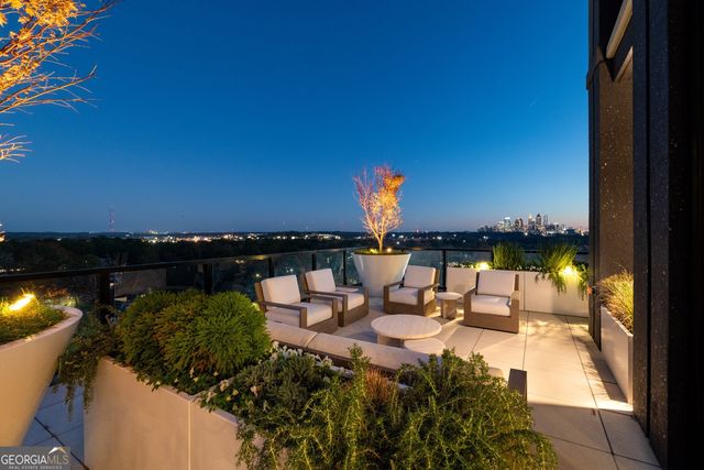 2425 Peachtree Road NE 1503, Atlanta, GA 30305