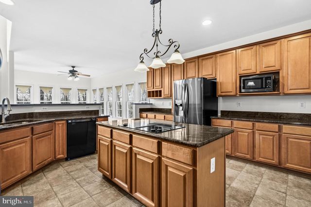 17988 SWANS CREEK LN, Dumfries, VA 22026