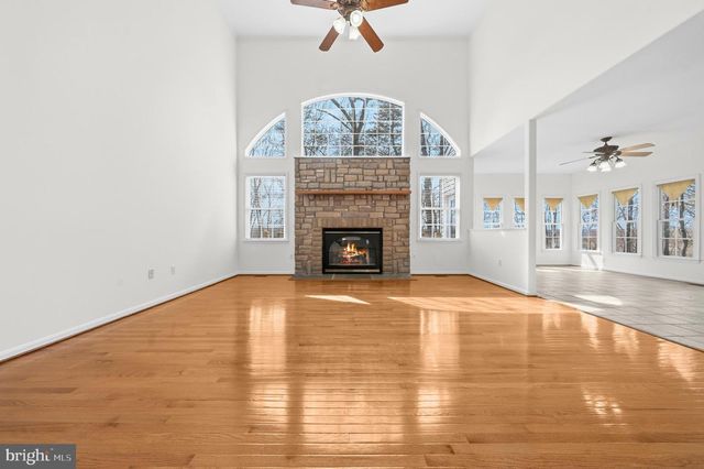 17988 SWANS CREEK LN, Dumfries, VA 22026