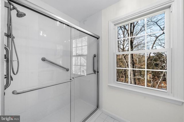 17988 SWANS CREEK LN, Dumfries, VA 22026