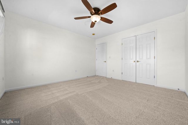 17988 SWANS CREEK LN, Dumfries, VA 22026