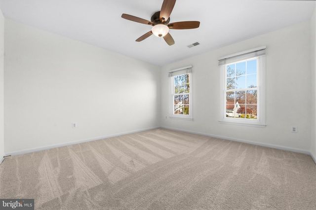 17988 SWANS CREEK LN, Dumfries, VA 22026