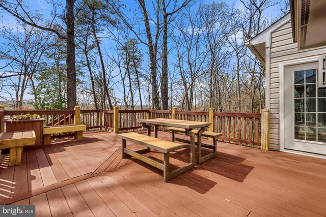 17988 SWANS CREEK LN, Dumfries, VA 22026