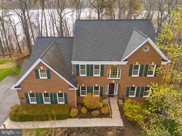 17988 SWANS CREEK LN, Dumfries, VA 22026