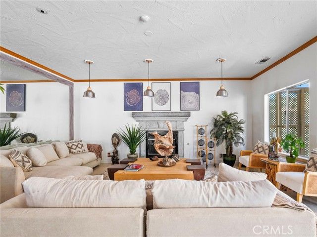 17970 Vista Point Drive, Victorville, CA 92395