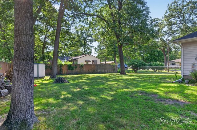 2410 Marcoux Avenue, Muskegon, MI 49442