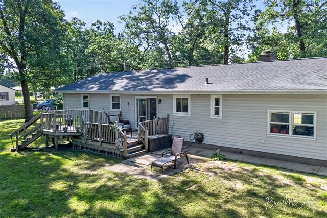 2410 Marcoux Avenue, Muskegon, MI 49442
