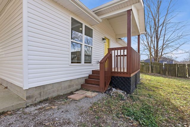 99 Orchard Street, Crab Orchard, KY 40419
