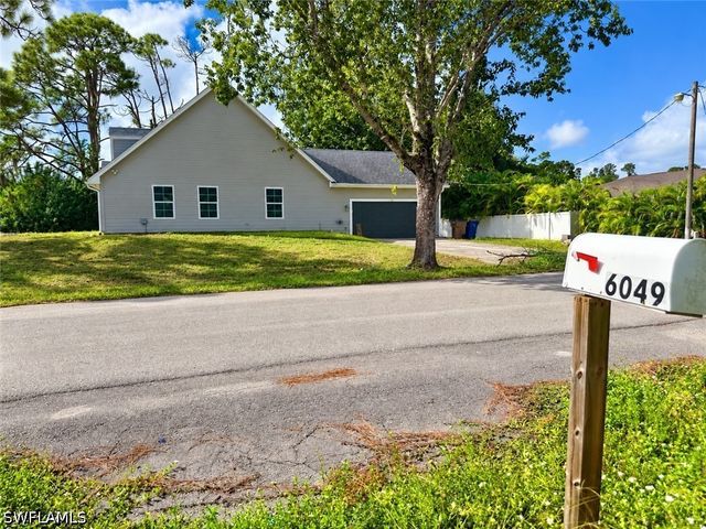 6049 Stratton RD, Fort Myers, FL 33905
