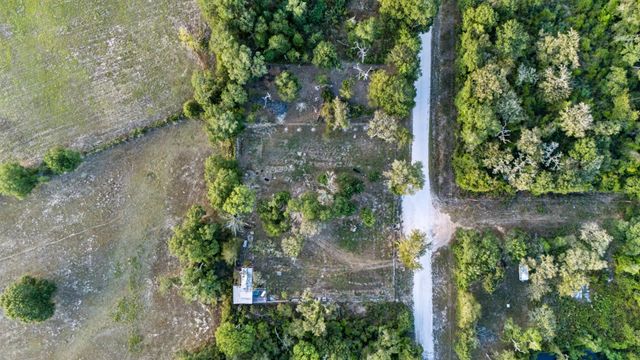 25044 S Leitrim St Street, Hempstead, TX 77445