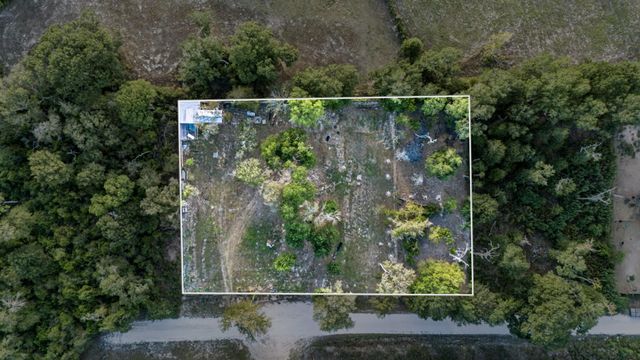 25044 S Leitrim St Street, Hempstead, TX 77445