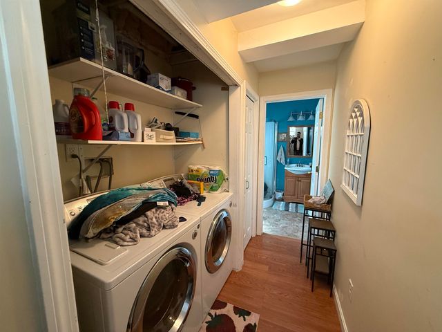 16 W Shore Drive, Raymond, NH 03077