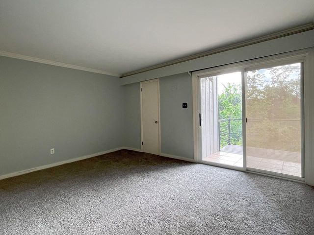 8211 Katy Freeway 17, Houston, TX 77024